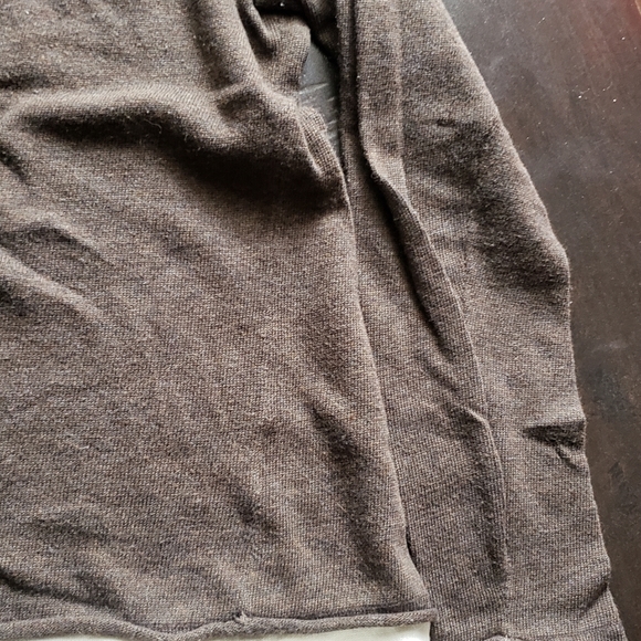 Sweater - Picture 7 of 8